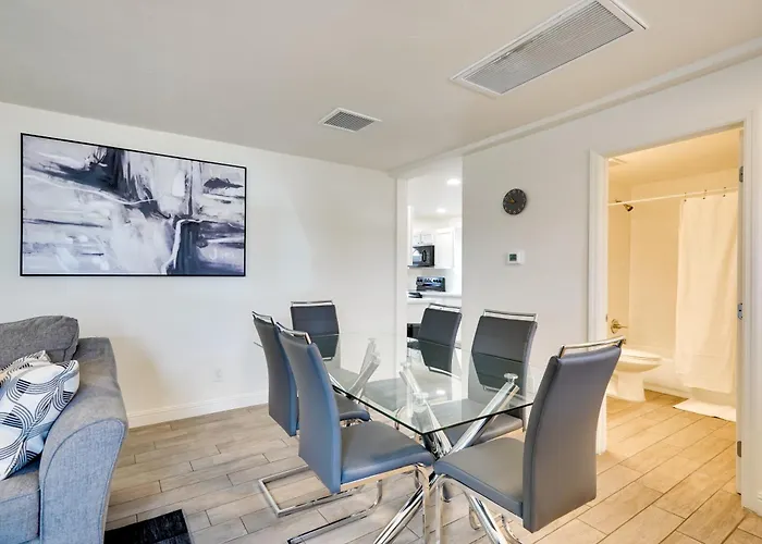 2 Mi To Of Arizona: Urban Escape Holiday home *
